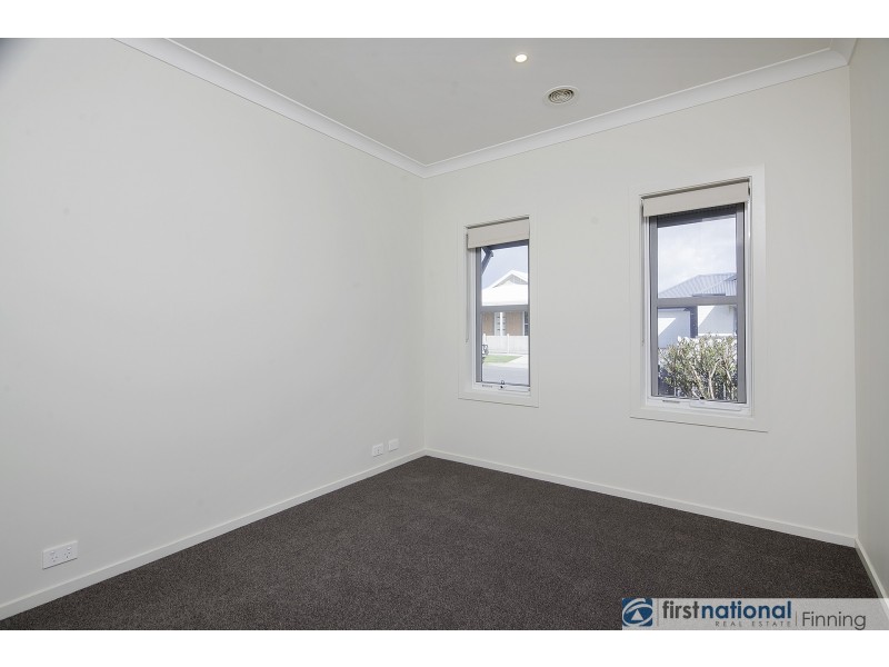 1 Daws Street, Cranbourne East VIC 3977