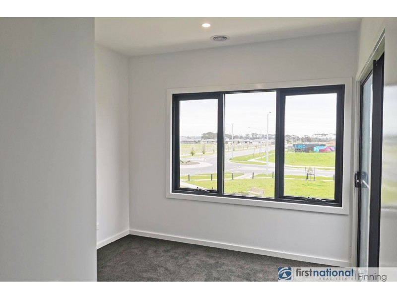 3 Push Pea Way, Cranbourne West VIC 3977