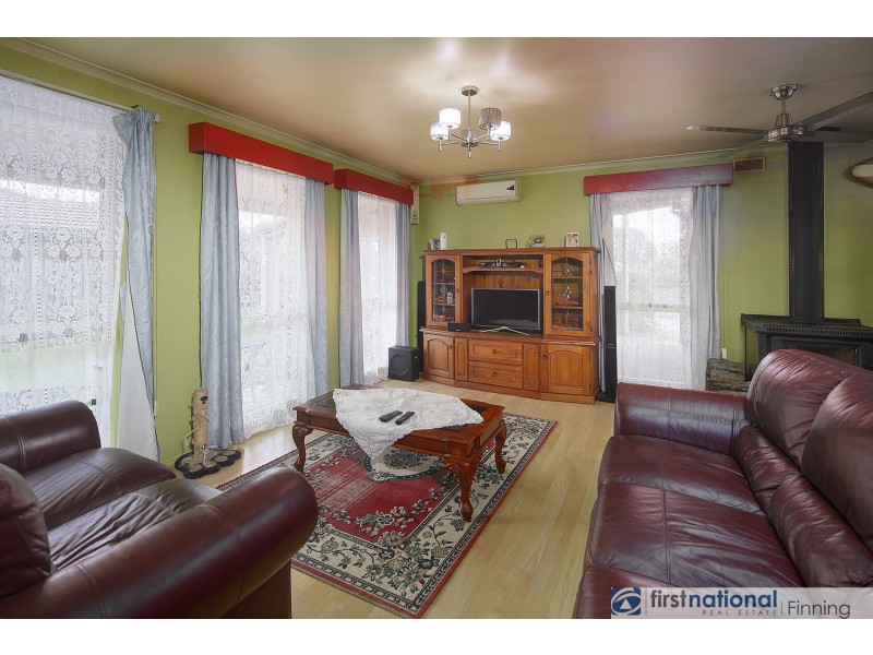 66 Wallace Road, Cranbourne VIC 3977