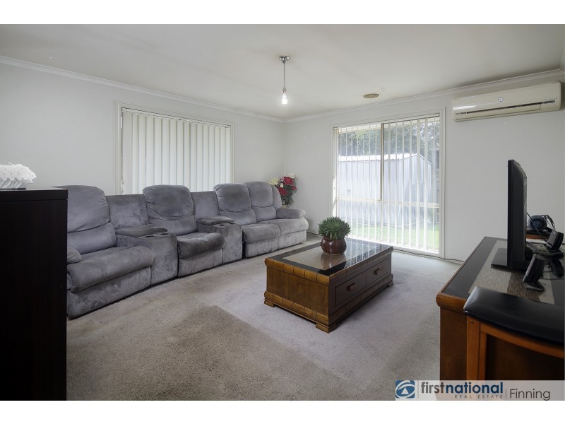 5 Heatherwood Court, Cranbourne West VIC 3977