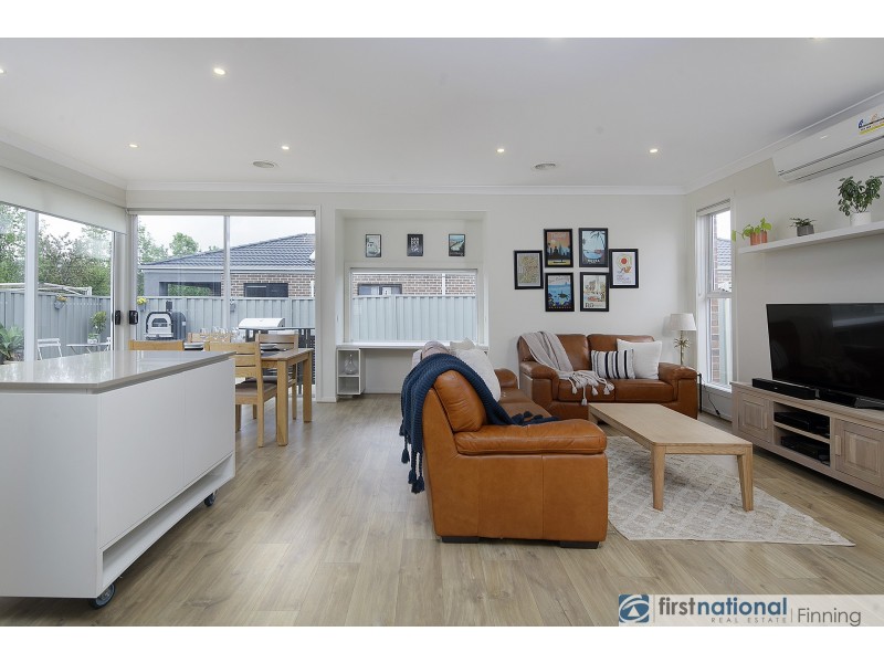 7 Daws Street, Cranbourne East VIC 3977