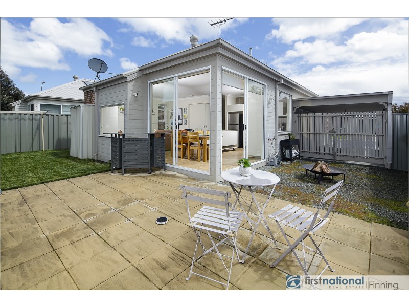 7 Daws Street, Cranbourne East VIC 3977