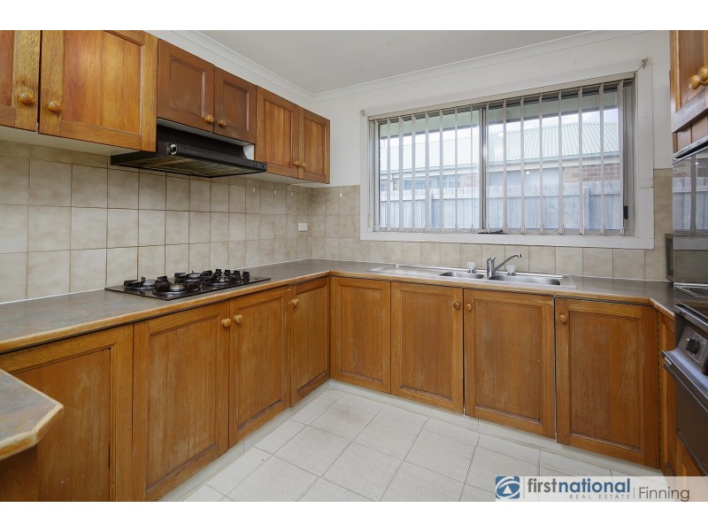 17 Navarre Drive, Cranbourne West VIC 3977