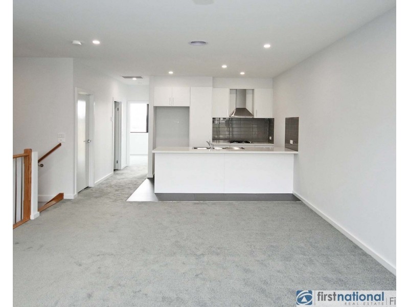 14 Coral Pea Way, Cranbourne West VIC 3977