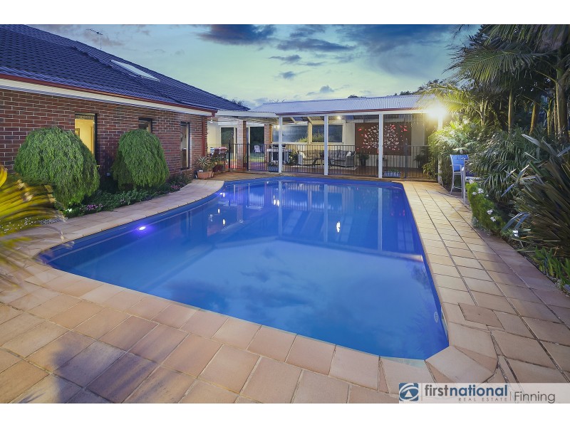 2 Hilda Way, Cranbourne VIC 3977