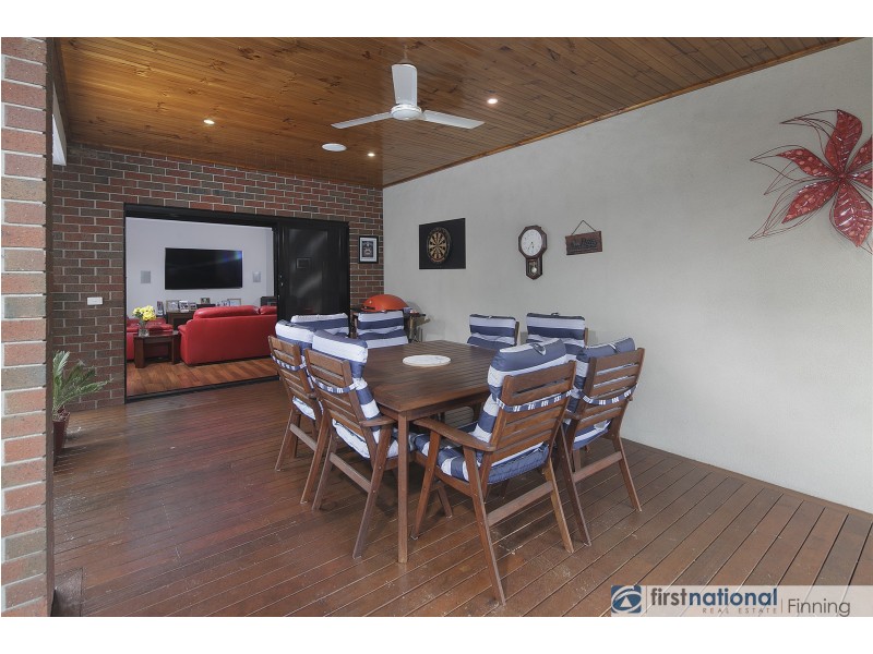 2 Hilda Way, Cranbourne VIC 3977