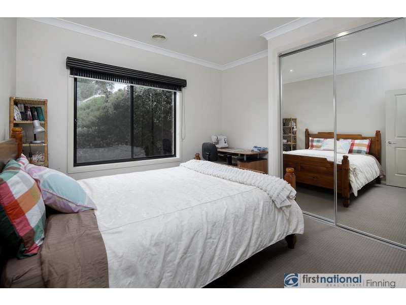 2 Hilda Way, Cranbourne VIC 3977