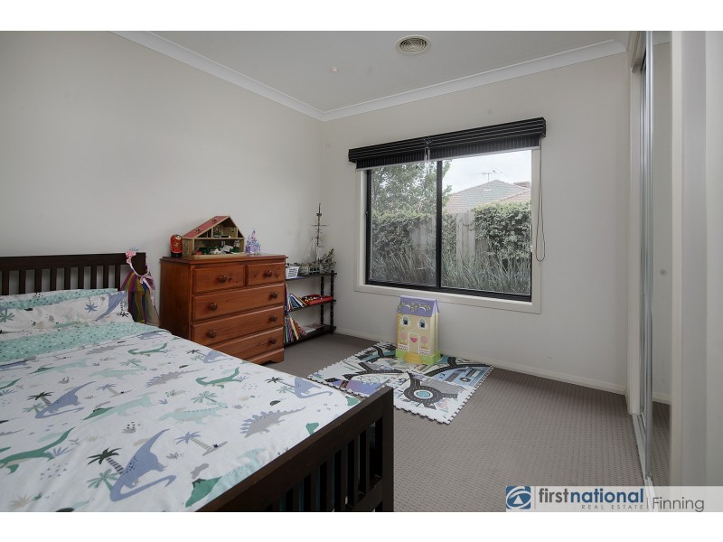 2 Hilda Way, Cranbourne VIC 3977