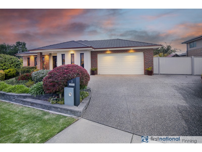2 Hilda Way, Cranbourne VIC 3977