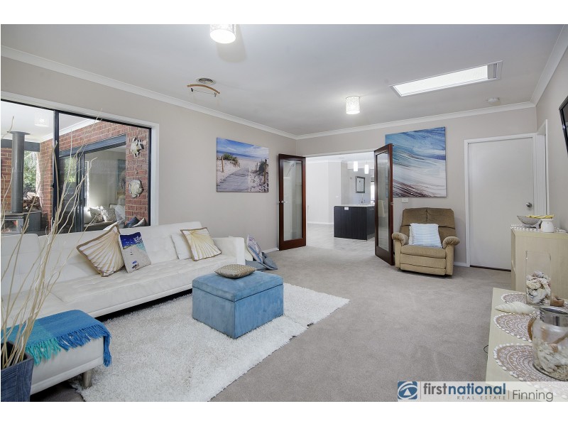 4 Whitcombe Mews, Cranbourne VIC 3977