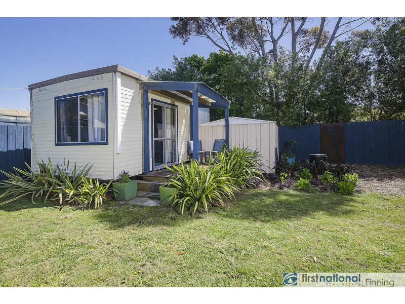 4 Whitcombe Mews, Cranbourne VIC 3977