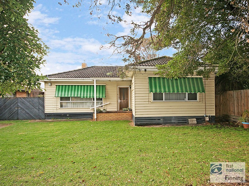 2 Scott Street, Cranbourne VIC 3977