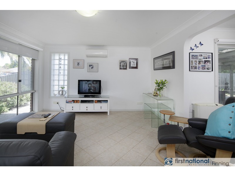 18 Caroline Crescent, Cranbourne West VIC 3977