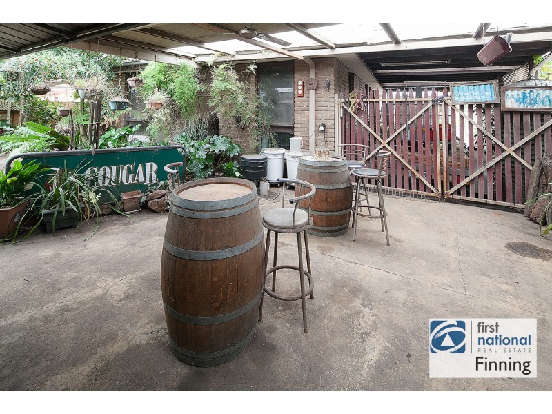 16 Bruce Street, Cranbourne VIC 3977