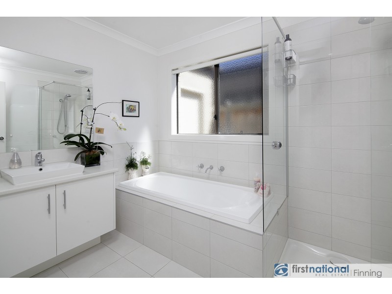 28 Turnbridge Road, Officer VIC 3809