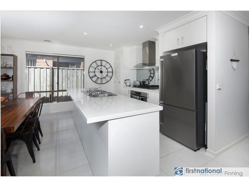 28 Turnbridge Road, Officer VIC 3809