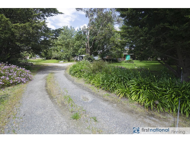 6 Collison Road, Cranbourne East VIC 3977
