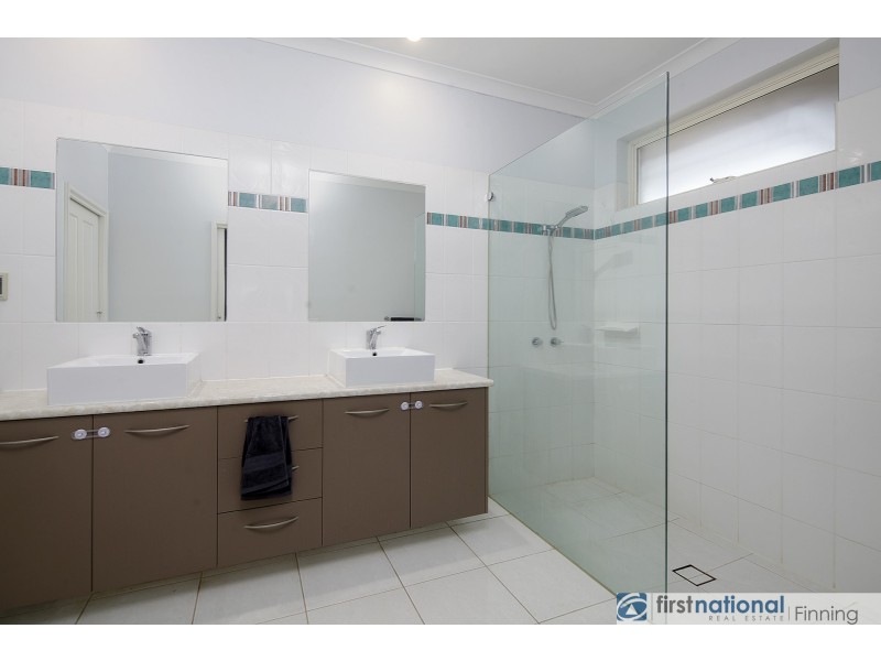 7 Hilda Way, Cranbourne VIC 3977