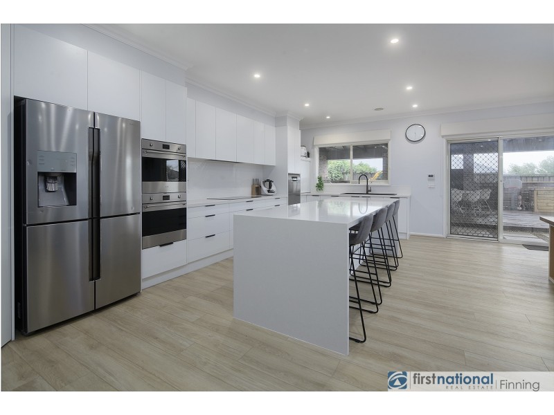 7 Hilda Way, Cranbourne VIC 3977