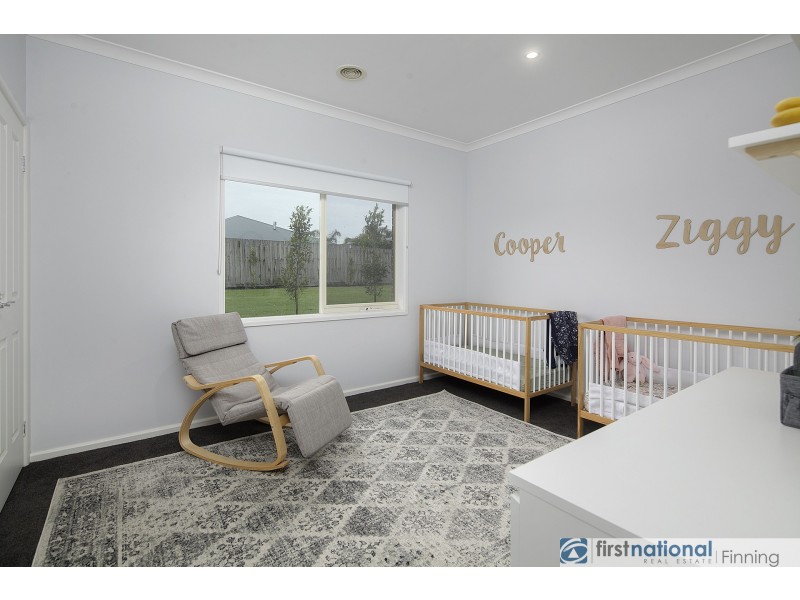 7 Hilda Way, Cranbourne VIC 3977