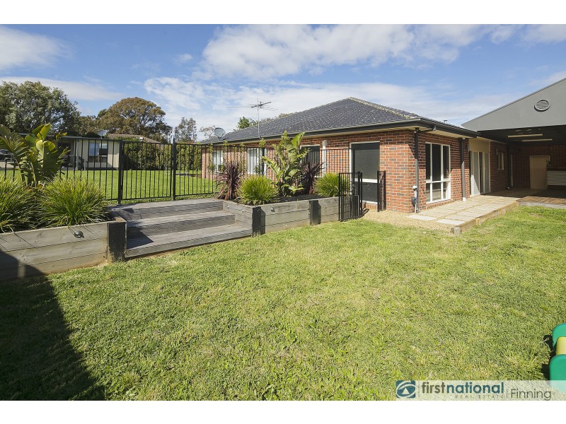 7 Hilda Way, Cranbourne VIC 3977