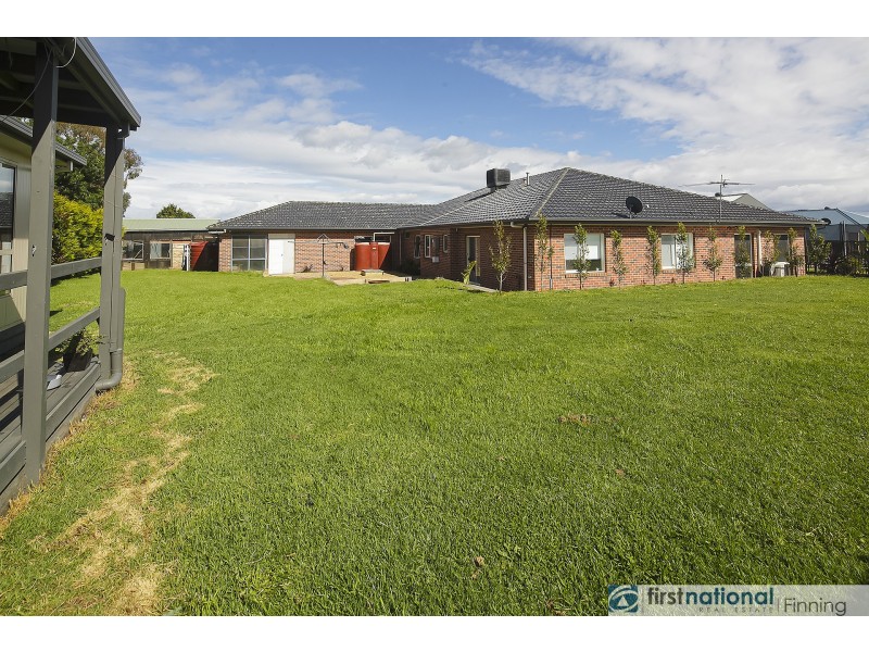 7 Hilda Way, Cranbourne VIC 3977