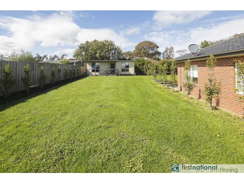 7 Hilda Way, Cranbourne VIC 3977