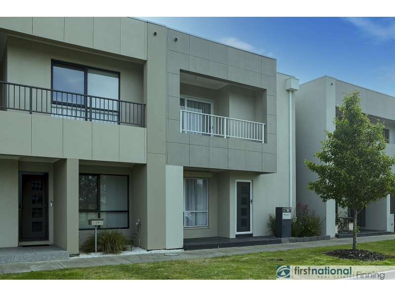 41 Fergus Lane, Cranbourne West VIC 3977