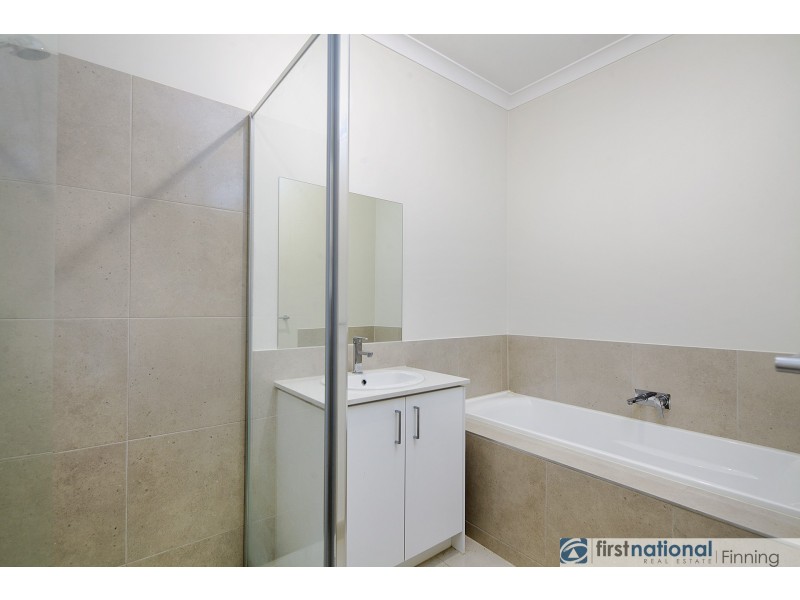 41 Fergus Lane, Cranbourne West VIC 3977