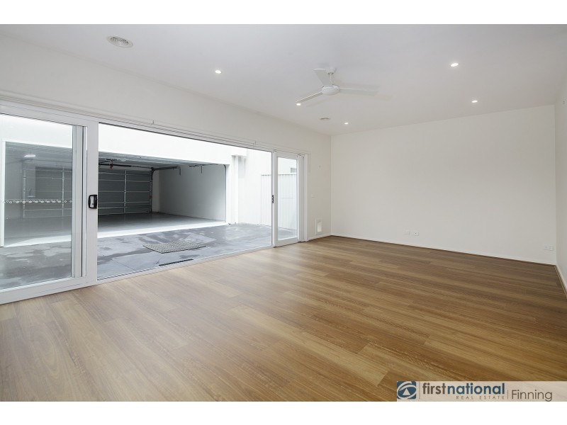 41 Fergus Lane, Cranbourne West VIC 3977
