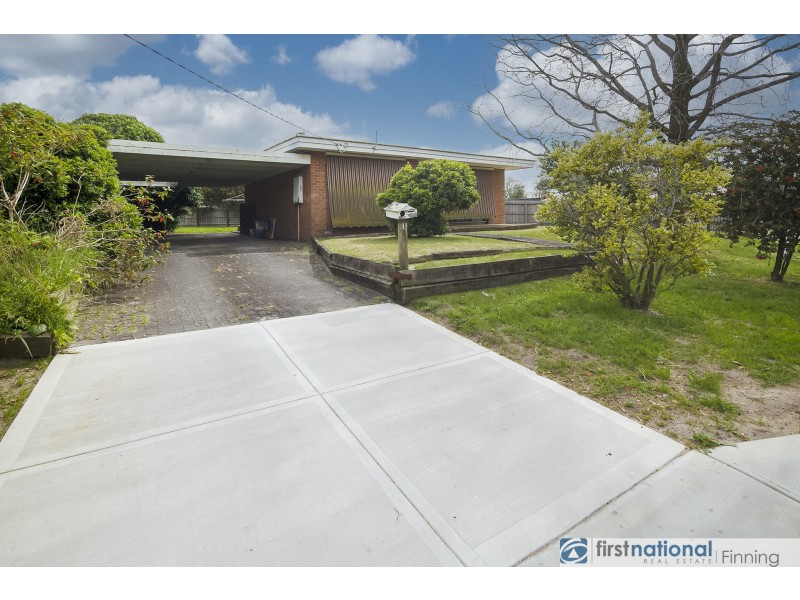 13 Redwood Court, Junction Village VIC 3977