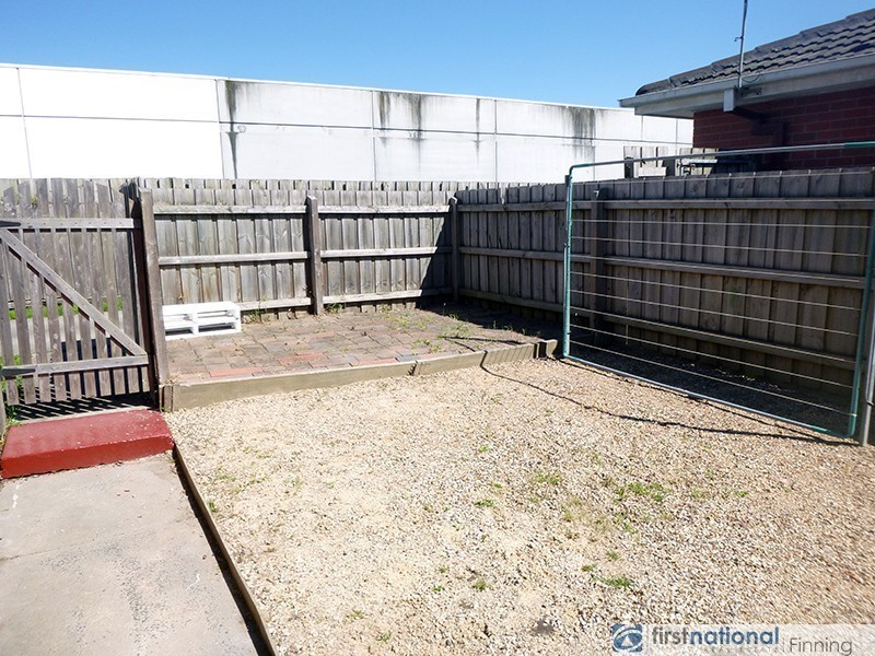 2/189 Sladen Street, Cranbourne VIC 3977