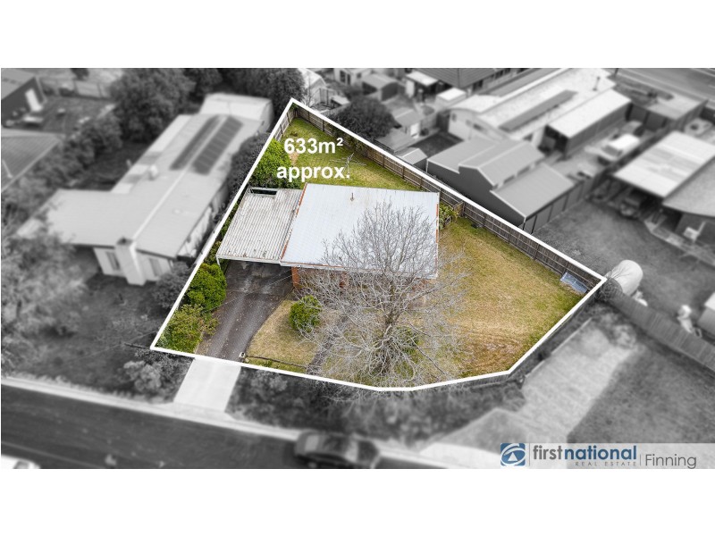 13 Redwood Court, Cranbourne VIC 3977