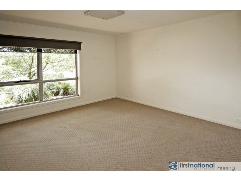 4 Karri Drive, Cranbourne VIC 3977