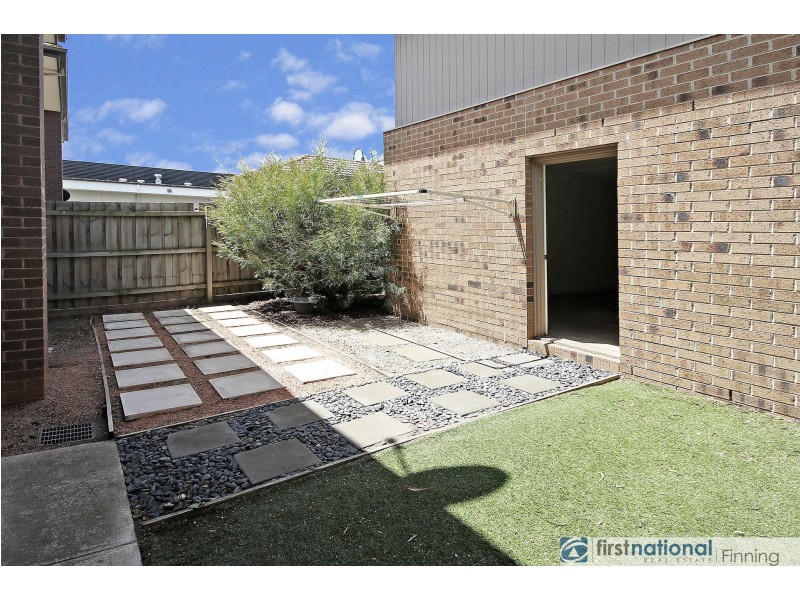 4 Karri Drive, Cranbourne VIC 3977