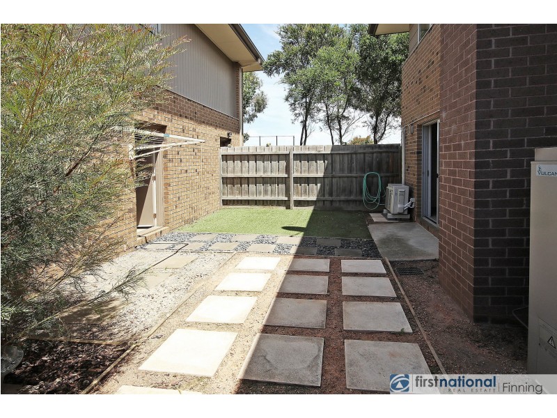 4 Karri Drive, Cranbourne VIC 3977