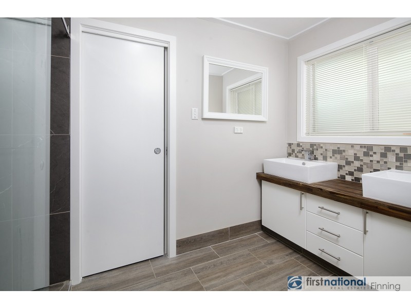 8 Mawson Court, Cranbourne North VIC 3977