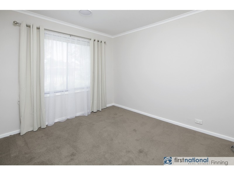 8 Mawson Court, Cranbourne North VIC 3977