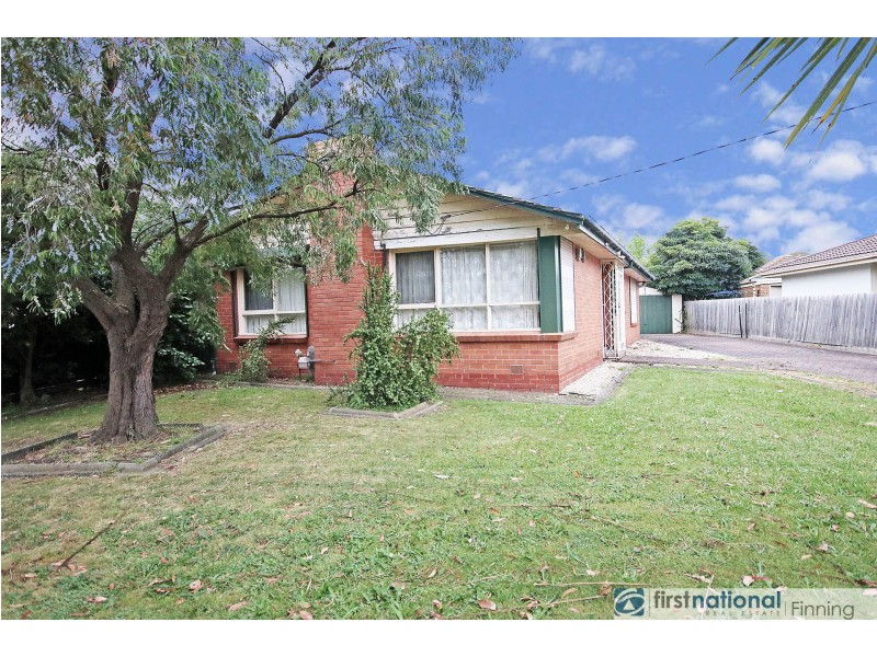 24 Lorna Street, Cranbourne VIC 3977