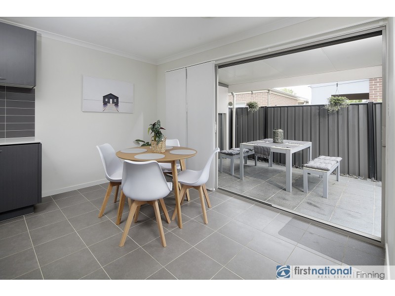 15 Dellinea Street, Cranbourne North VIC 3977