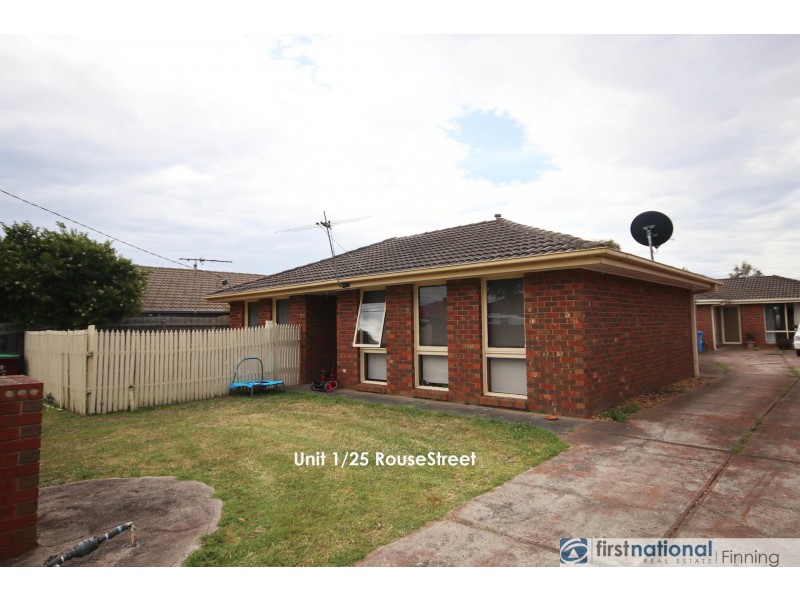 1&2/25 Rouse Street, Cranbourne VIC 3977