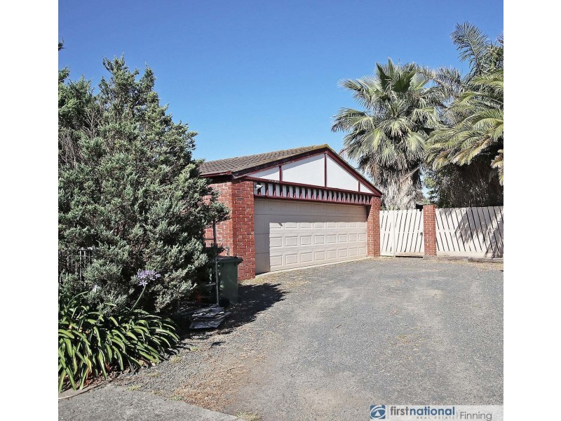 3 Flinders Court, Cranbourne North VIC 3977