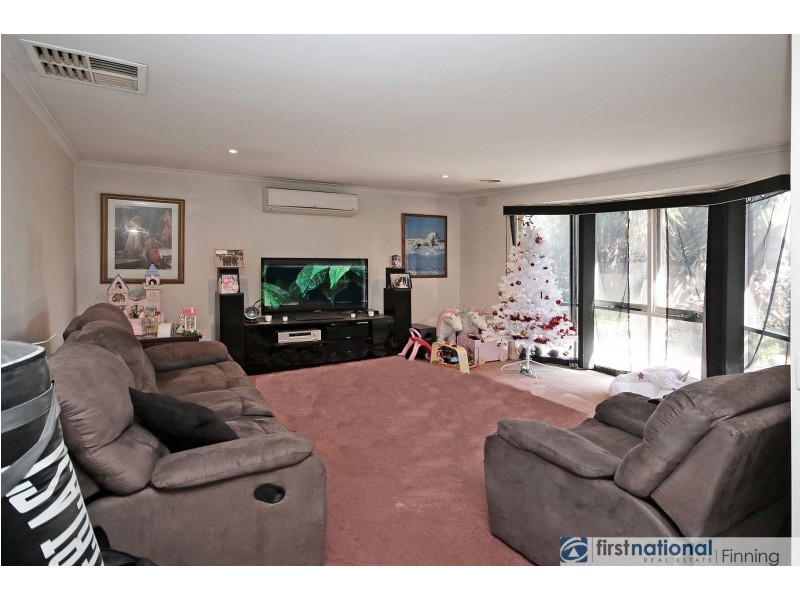 3 Flinders Court, Cranbourne North VIC 3977