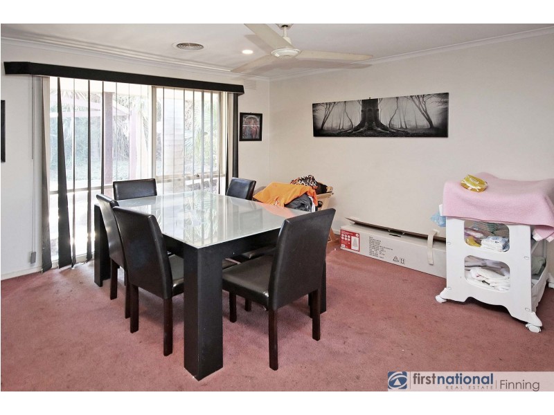 3 Flinders Court, Cranbourne North VIC 3977