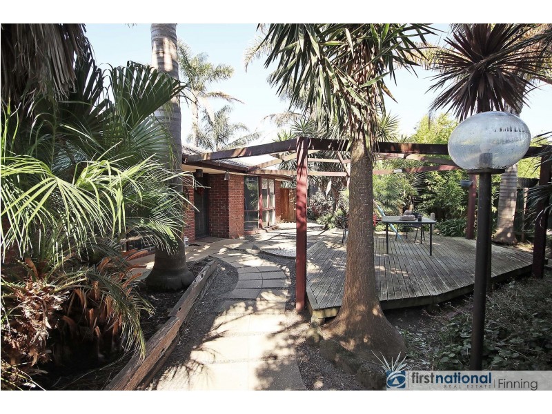 3 Flinders Court, Cranbourne North VIC 3977