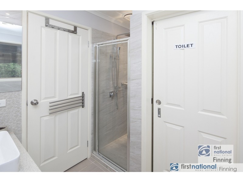 18 Rebecca Court, Cranbourne North VIC 3977