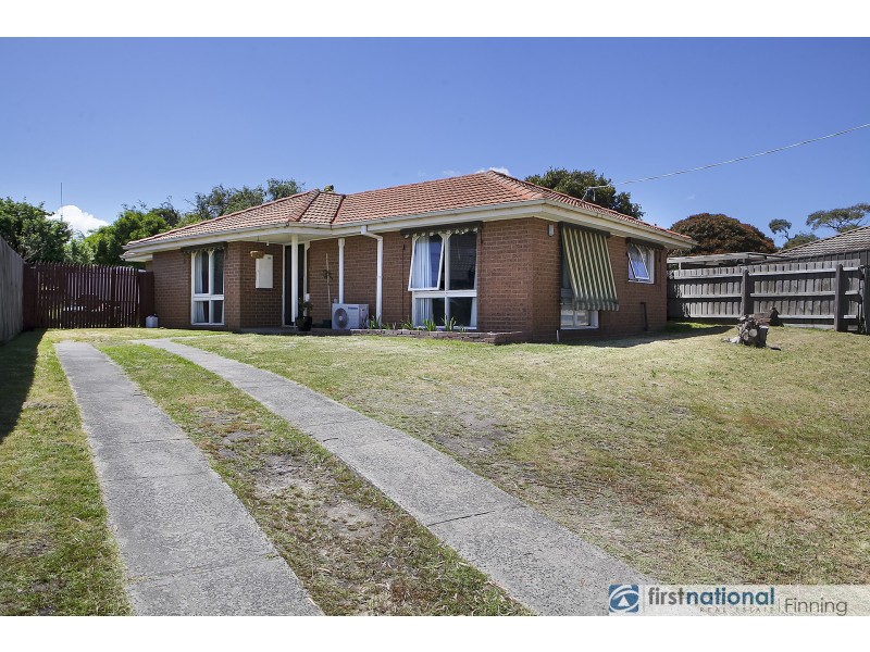 4 Elaine Court, Cranbourne VIC 3977