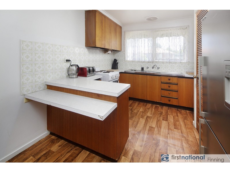 4 Elaine Court, Cranbourne VIC 3977