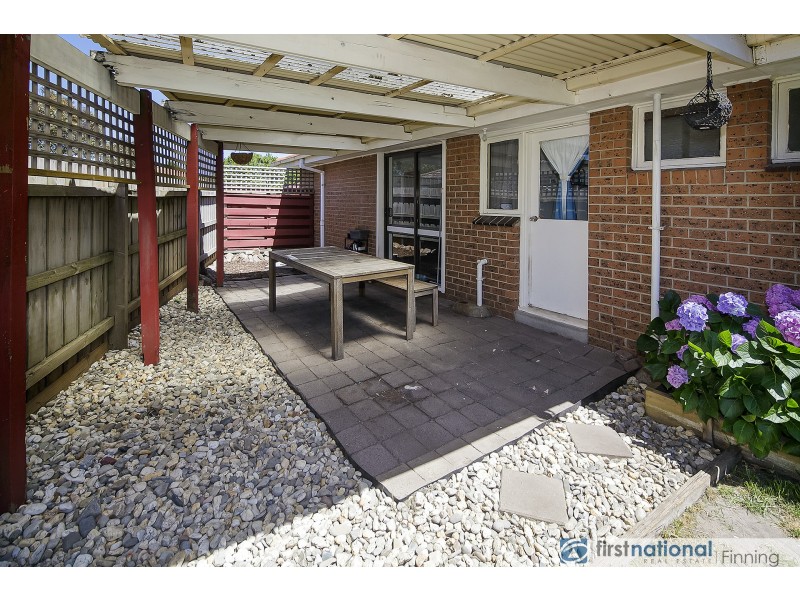 4 Elaine Court, Cranbourne VIC 3977