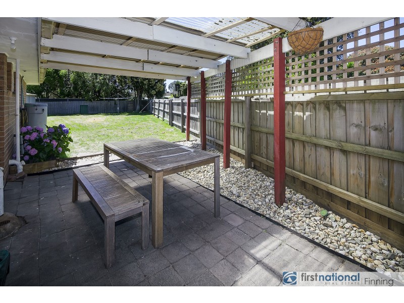 4 Elaine Court, Cranbourne VIC 3977